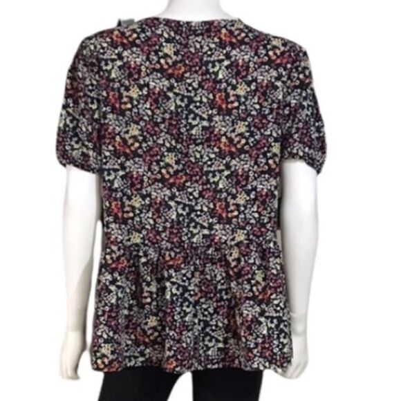 Anthro x W5 L Black Ditsy Floral Short Sleeve Peplum Wrinkle Resistant Top - Picture 4 of 9